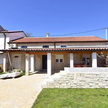 Family Friendly House With A Swimming Pool Savudrija, Umag - 22399 Holiday home *